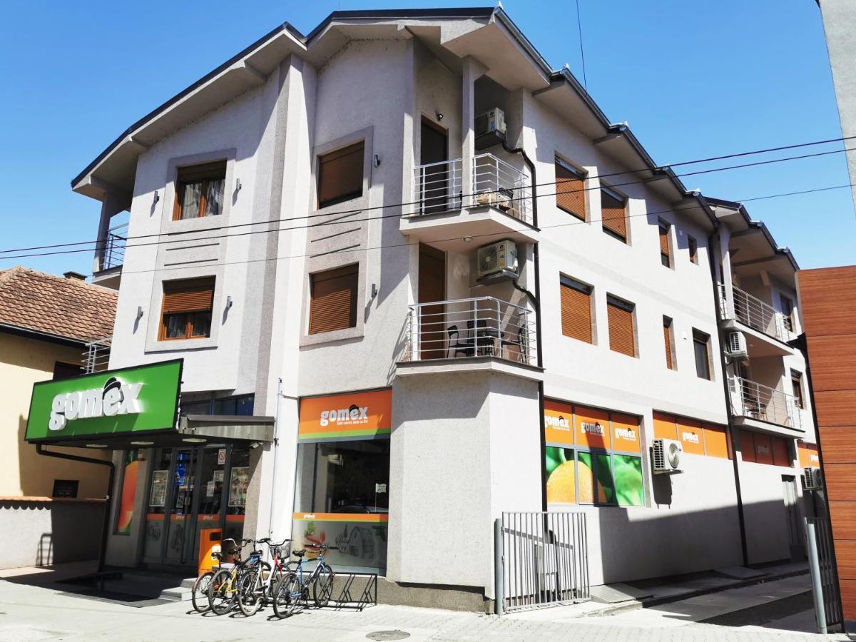 Lux Family Vidanovic Pirot